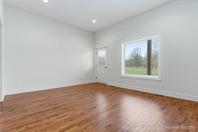 6530 Riverside Road, Fennville, MI 49408