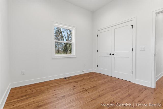 6530 Riverside Road, Fennville, MI 49408