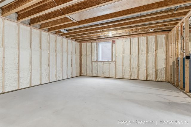 6530 Riverside Road, Fennville, MI 49408