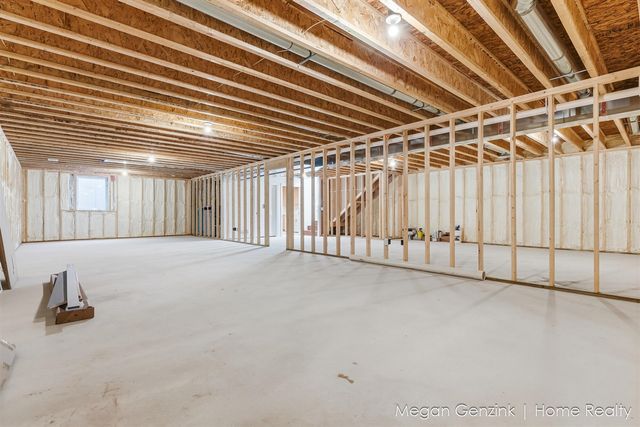 6530 Riverside Road, Fennville, MI 49408