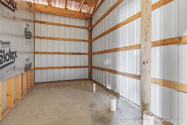 6530 Riverside Road, Fennville, MI 49408