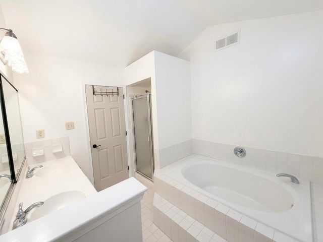 93 KULP RD W, Chalfont, PA 18914