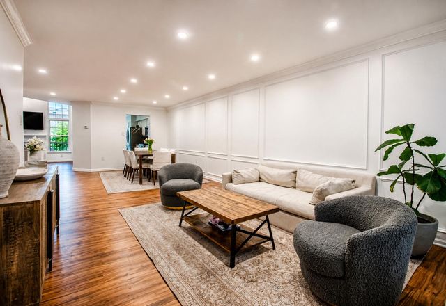 93 KULP RD W, Chalfont, PA 18914