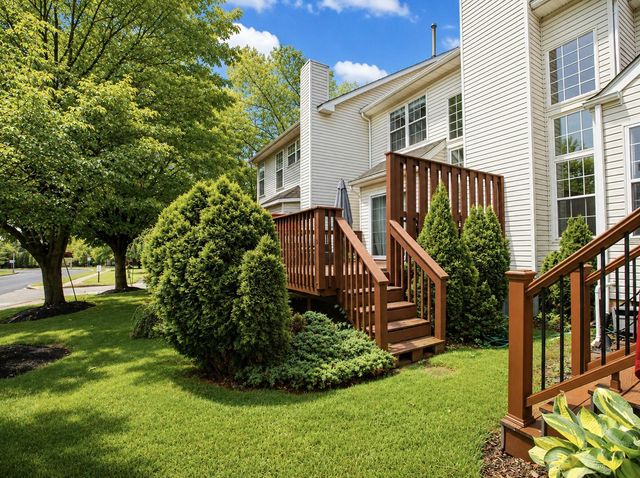 93 KULP RD W, Chalfont, PA 18914