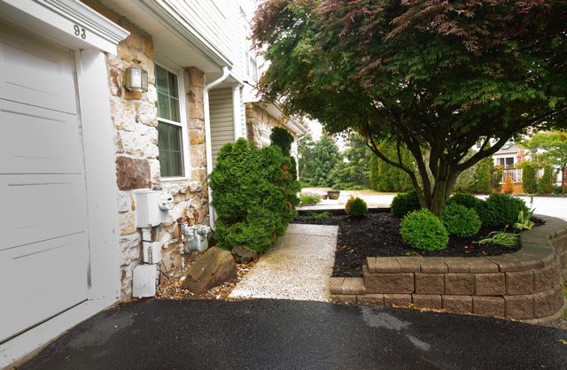 93 KULP RD W, Chalfont, PA 18914