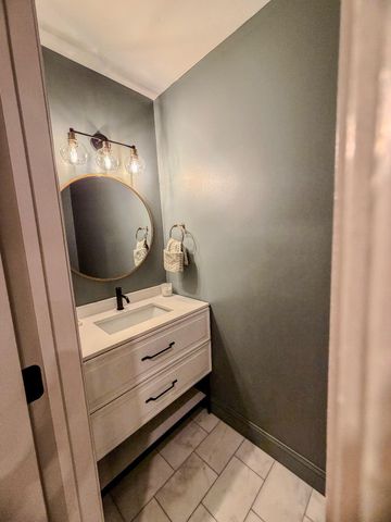 93 KULP RD W, Chalfont, PA 18914