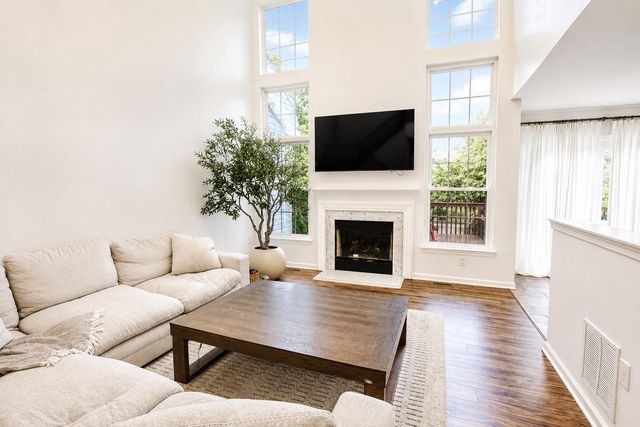 93 KULP RD W, Chalfont, PA 18914