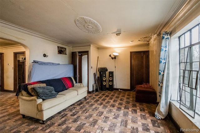 16766 Greenlawn Street, Detroit, MI 48221