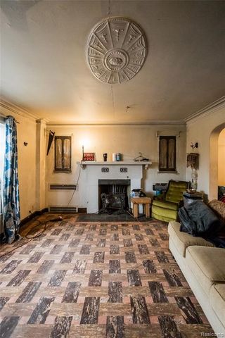 16766 Greenlawn Street, Detroit, MI 48221