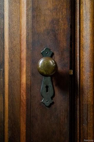 16766 Greenlawn Street, Detroit, MI 48221