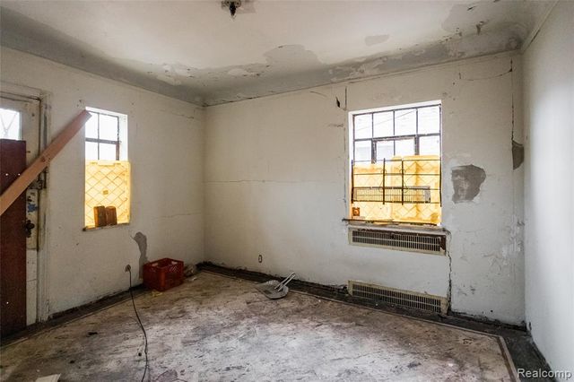 16766 Greenlawn Street, Detroit, MI 48221