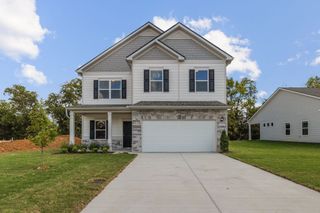 572 Nightengale Ridge Dr, Columbia, TN 38401