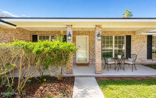 1254 MCGIRTS CREEK Drive E, Jacksonville, FL 32221