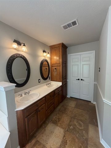 9715 County road 2440, Royse City, TX 75189