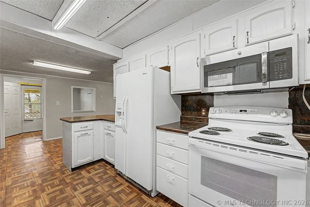 407 N Main Street, Sand Springs, OK 74063