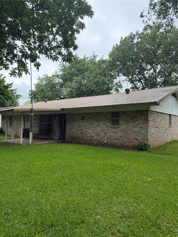 25362 FM-137, Petty, TX 75470