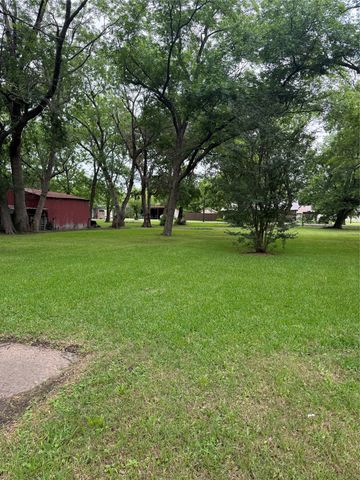 25362 FM-137, Petty, TX 75470