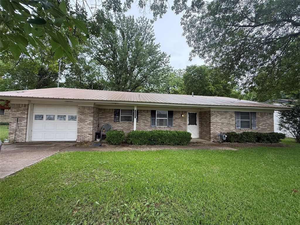 25362 FM-137, Petty, TX 75470