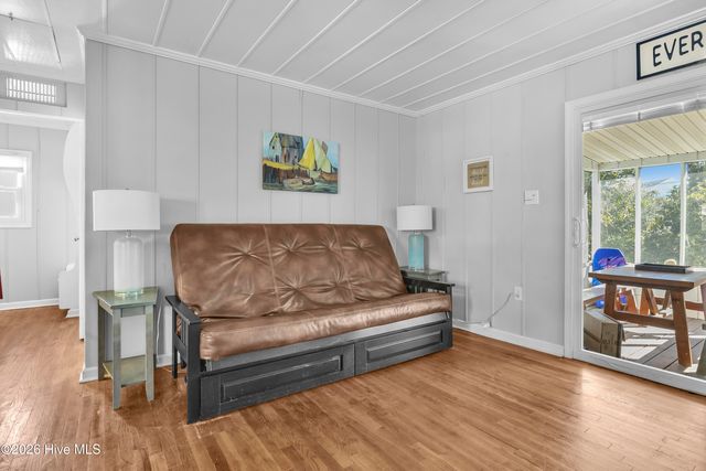 610 N Topsail Drive, Surf City, NC 28445