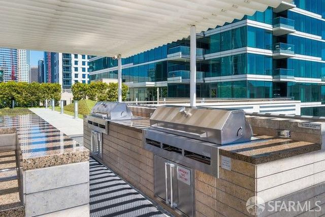 425 1st Street 4407, San Francisco, CA 94105