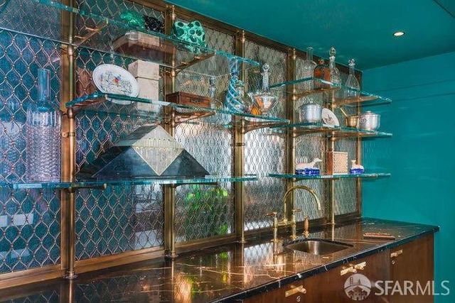 425 1st Street 4407, San Francisco, CA 94105