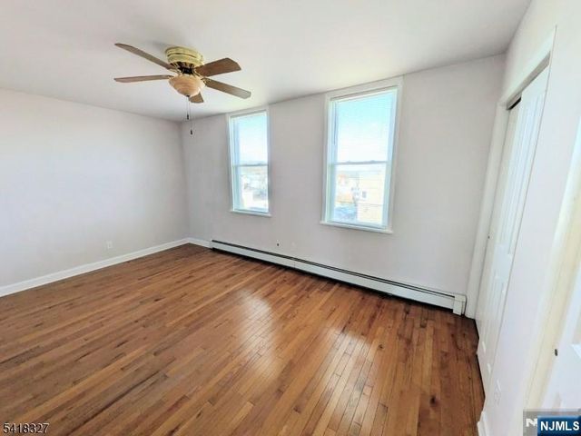 239-241 Union Boulevard 3, Totowa, NJ 07512