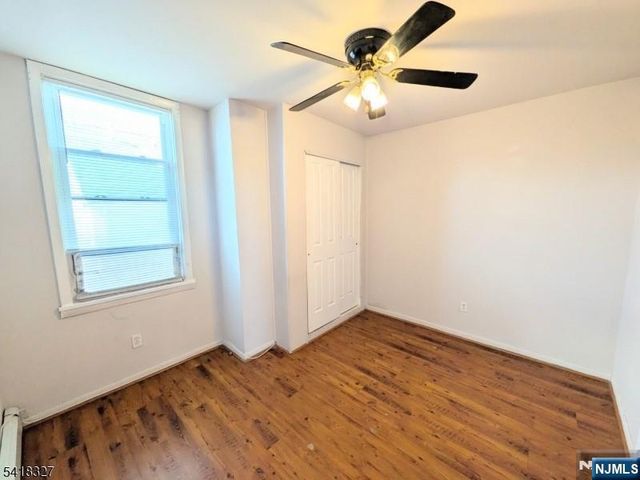 239-241 Union Boulevard 3, Totowa, NJ 07512