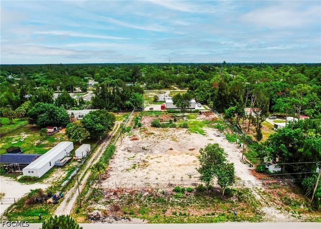 7979 Bogart DR, North Fort Myers, FL 33917