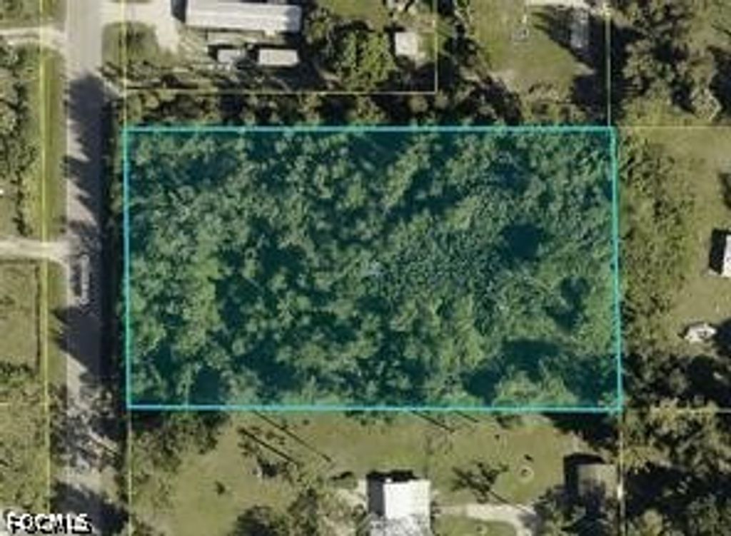 7979 Bogart DR, North Fort Myers, FL 33917