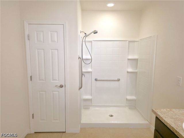 1148 NW 27th CT, Cape Coral, FL 33993