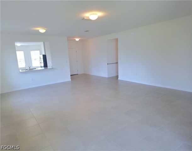 1148 NW 27th CT, Cape Coral, FL 33993