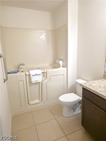 1148 NW 27th CT, Cape Coral, FL 33993