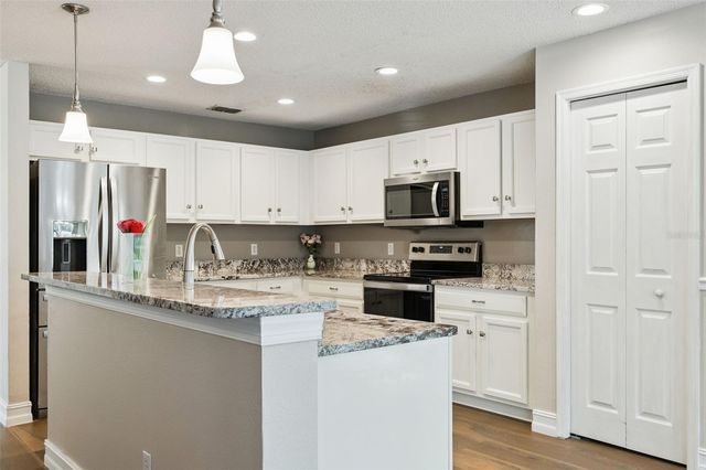 884 BELHAVEN DRIVE, Orlando, FL 32828