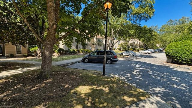301 Village Lane C, Greensboro, NC 27409
