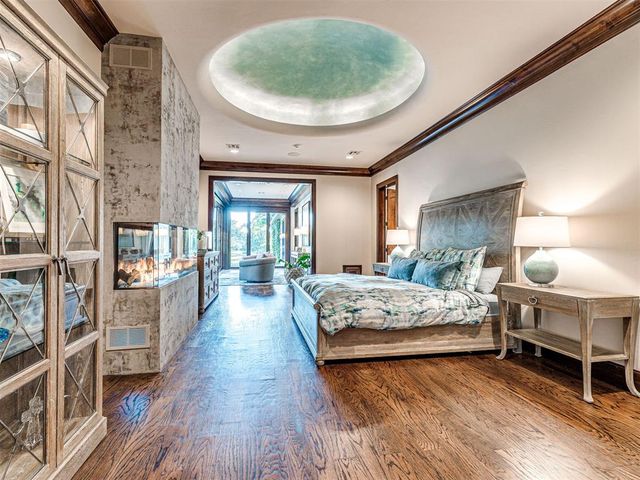 6401 Oak Tree Drive, Edmond, OK 73025