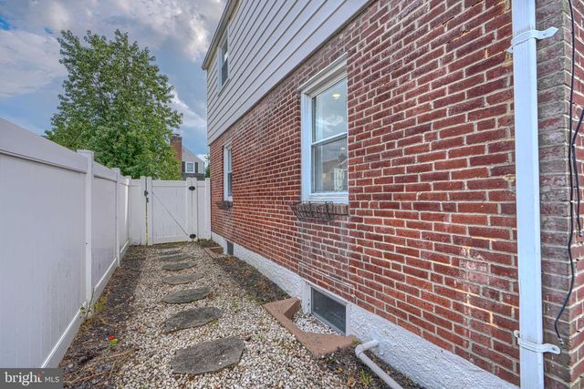 62 YORKWAY, Baltimore, MD 21222