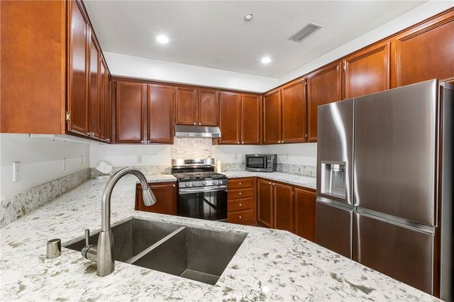 23 Poppy, Irvine, CA 92618