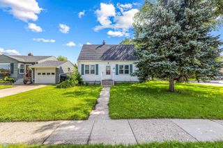 1401 7th Street N, Fargo, ND 58102