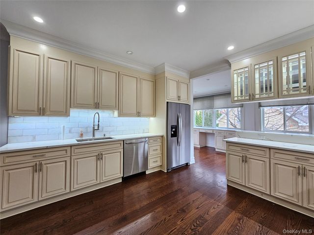 49 Greenridge Avenue, White Plains, NY 10605