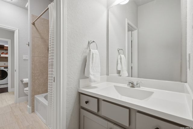 5947 Akin Run, San Antonio, TX 78261