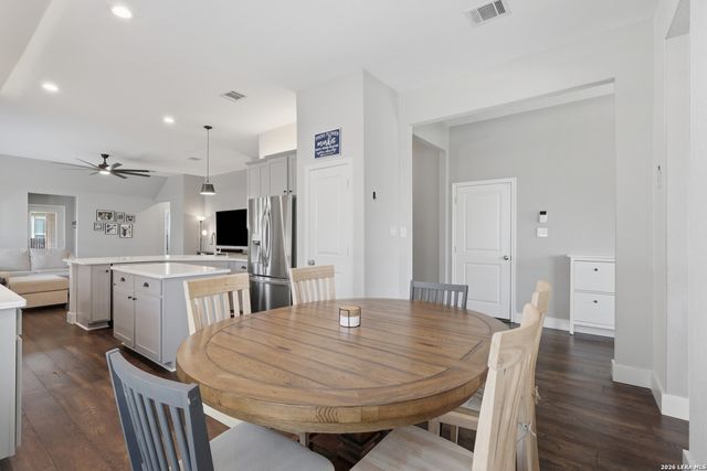 5947 Akin Run, San Antonio, TX 78261
