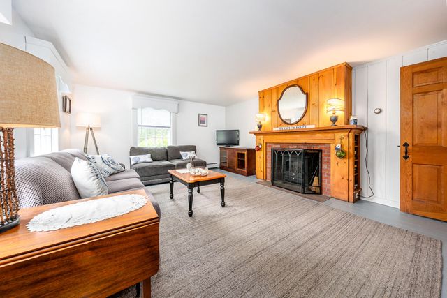 264 MA-28, Harwich, MA 02645