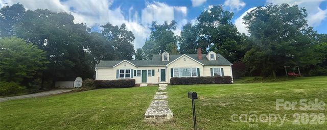 303 Cavin Avenue, Mount Holly, NC 28120
