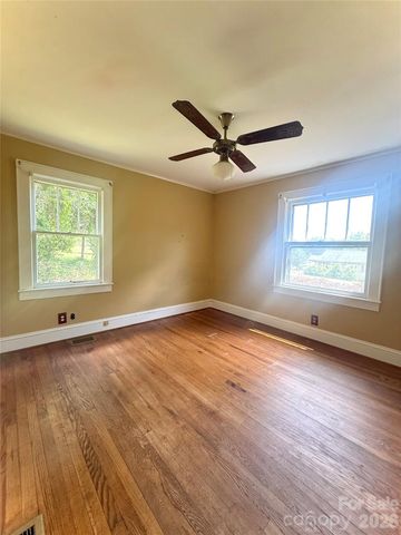 303 Cavin Avenue, Mount Holly, NC 28120