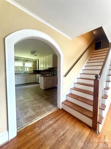 303 Cavin Avenue, Mount Holly, NC 28120