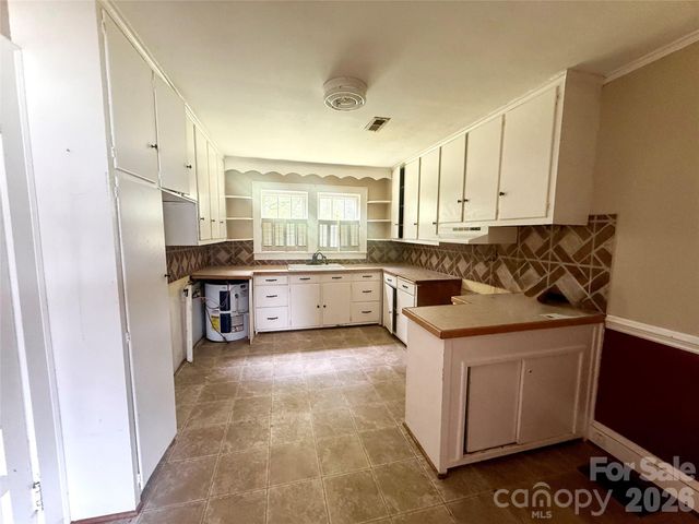 303 Cavin Avenue, Mount Holly, NC 28120