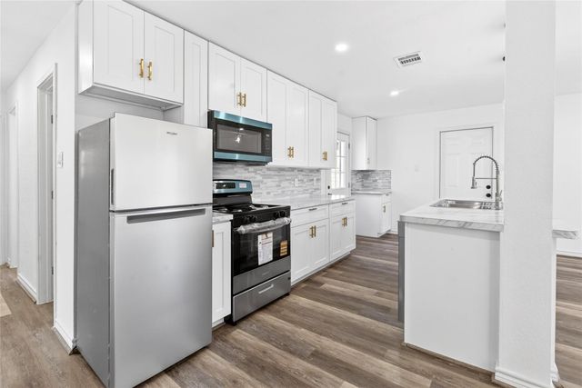 7338 Conley Street, Houston, TX 77021