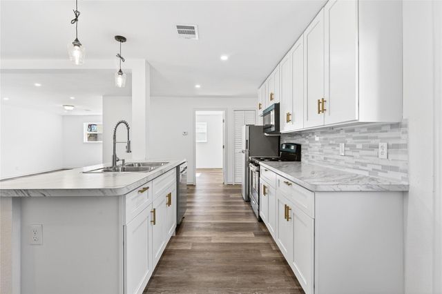 7338 Conley Street, Houston, TX 77021