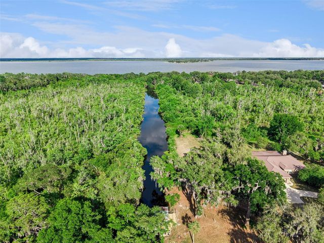 35401 WILLOW CIRCLE, Fruitland Park, FL 34731