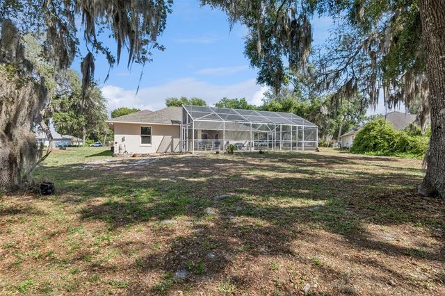 35401 WILLOW CIRCLE, Fruitland Park, FL 34731
